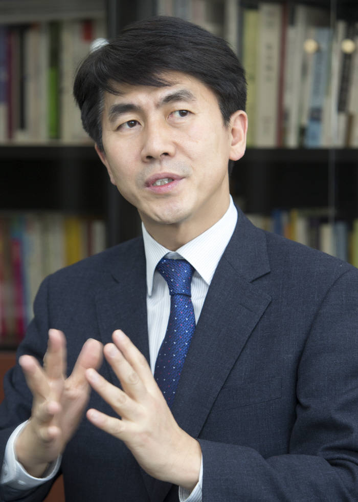 남광희 환경부 중앙환경분쟁조정위원장.