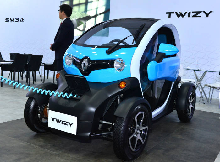 르노삼성자동차 초소형 사륜 전기차 '트위지(Twizy)' 윤성혁 기자 shyoon@etnews.com