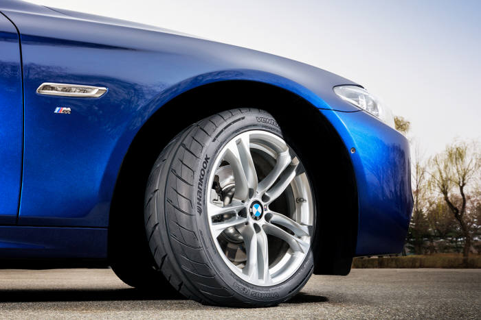 한국타이어, 초고성능 레이싱 타이어 '벤투스 R-s4' 출시 (제공=한국타이어)