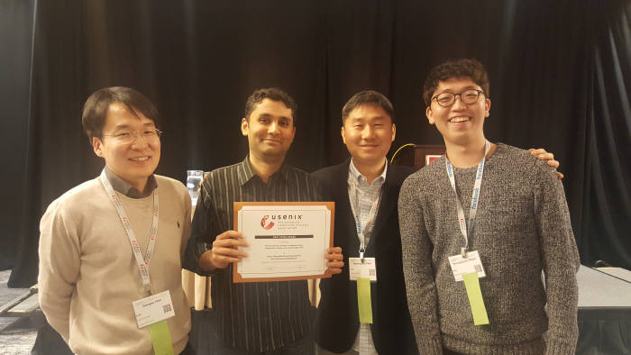 박경수, 한동수 KAIST 전기 및 전자공학부 교수팀은 지난달 27일 미국 보스턴에서 열린 'USENIX NSDI 2017' 학회에서 국내에서 처음으로 최우수 논문상을 수상했다.