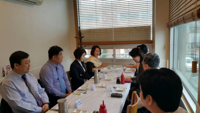 광주·전남지역 중소기업 지원기관의 컨트롤타워이자 수요자 중심의 애로해소 채널 역할을 수행할 협의회가 6일 재출범했다.