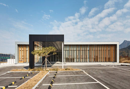 11일 한국방사선진흥협회 정읍센터에서 문을 연 의료방사선 정도관리센터 전경.