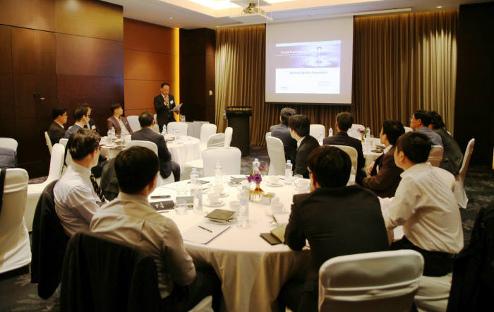 스트라투스가 금융권 관계자를 초청해 무정지 시스템 구축 사례 발표 행사를 열었다.