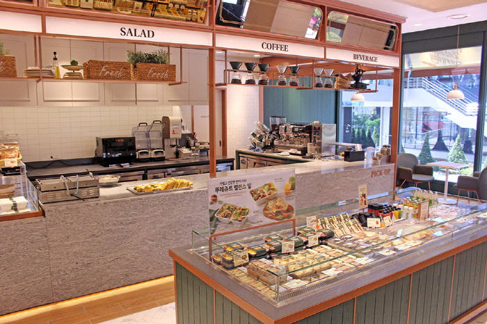 뚜레쥬르, 신콘셉트 매장 성공적 안착…1년만 100호점