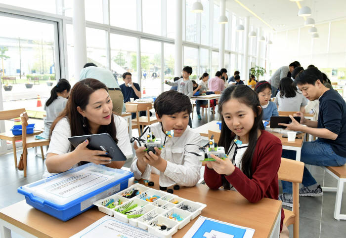 패밀리 창작놀이터 현장사진<사진 구글코리아>