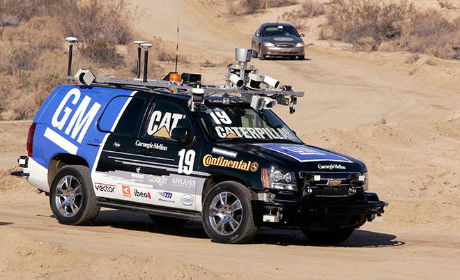 미국의 DARPA는 로봇부터 자율주행자동차까지 다양한 첨단 기술 관련 대회를 연다. 사진은 제너럴모터스에서 자율주행자동차 대회에 출품한 모델. ⓒ General Motors