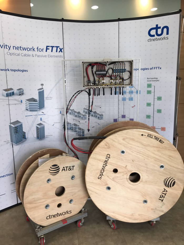 씨티네트웍스(대표 이재성)가 AT&T 멕시코법인과 FTTA(Fiber-To-The Antenna) 기술 기반 광케이블과 접속자재 공급 계약을 체결했다고 13일 밝혔다. 1차 계약은 120만달러(약 13억원) 규모로 올해 하반기부터 공급을 할 예정이다.