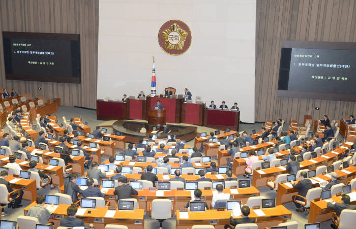 여야, "무쟁점·공통공약 법안 신속처리하자"...기초연금 인상, 검경 수사권 조정 속도날까