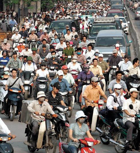 베트남 출근길 도로 모습.