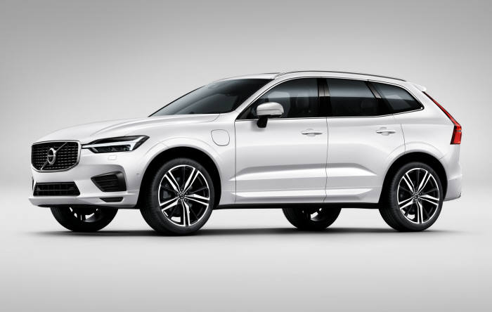 볼보자동차의 중형 스포츠유틸리티차량(SUV) '더 뉴 XC60'.