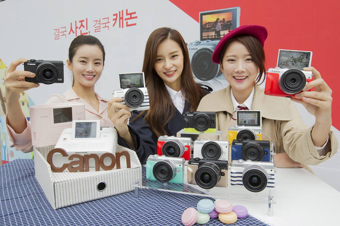 캐논, 미러리스 카메라 'EOS M100' 및 포토프린터 스페셜 패키지 출시