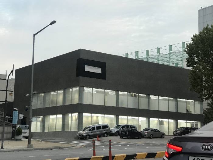 현대차, 제네시스 전용 전시장 첫 오픈…“브랜드 분리 가속화”