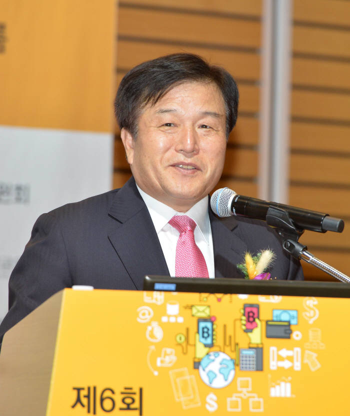 [제6회 스마트금융 콘퍼런스]이진복 정무위원장 "핀테크 경쟁력 위한 법 제정으로 스마트금융 지원"