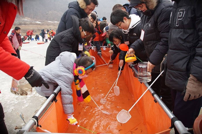 안성빙어축제. (사진=한국관광공사 제공)