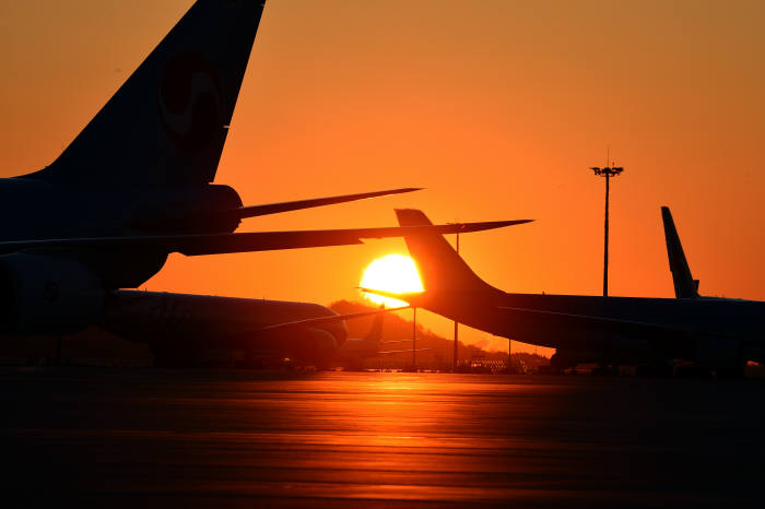 무술년 새해, 인천공항 제2여객터미널 개항