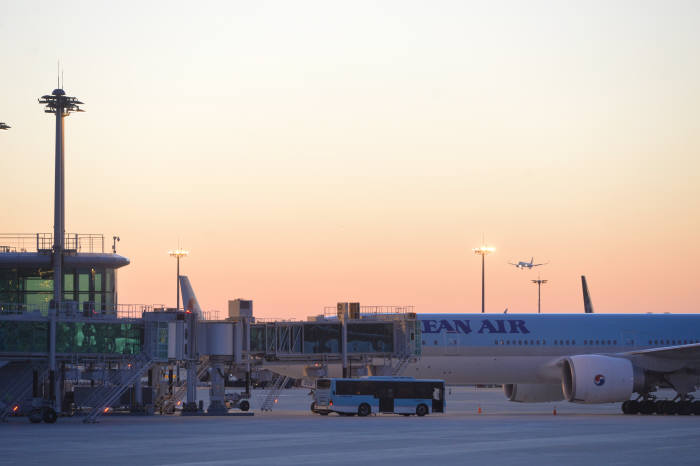 무술년 새해, 인천공항 제2여객터미널 개항