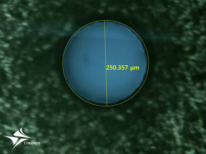 실리콘카바이드 구멍 가공 후 모습. 직경이 250미크론이다(제공:티프렌즈)