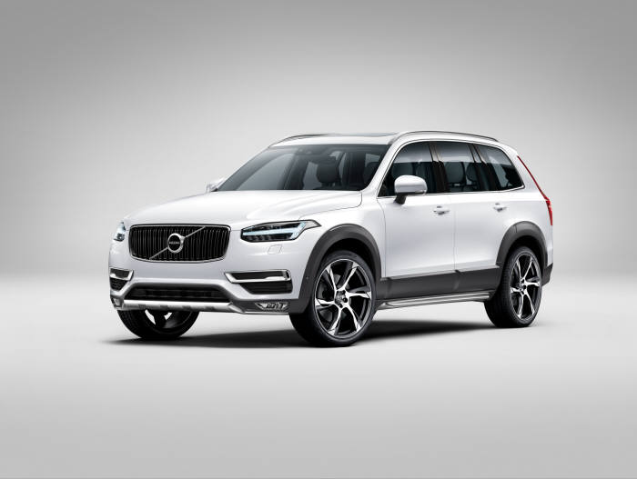 볼보자동차 올 뉴 XC90 T6 모멘텀.