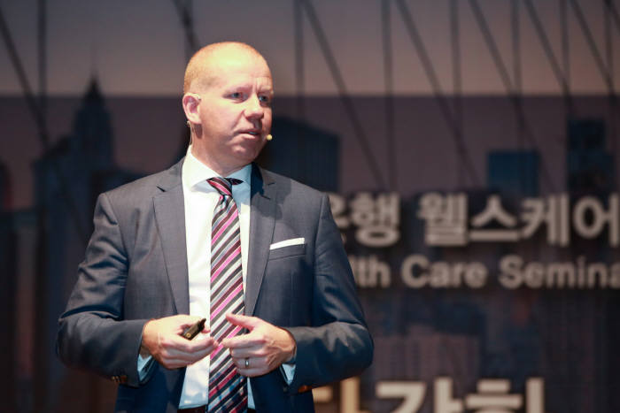 스티브 브라이스 스탠다드차타드그룹 글로벌투자전략총괄