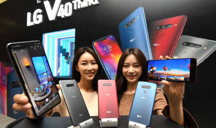 5개 카메라 장착한 LG 'V40 씽큐'