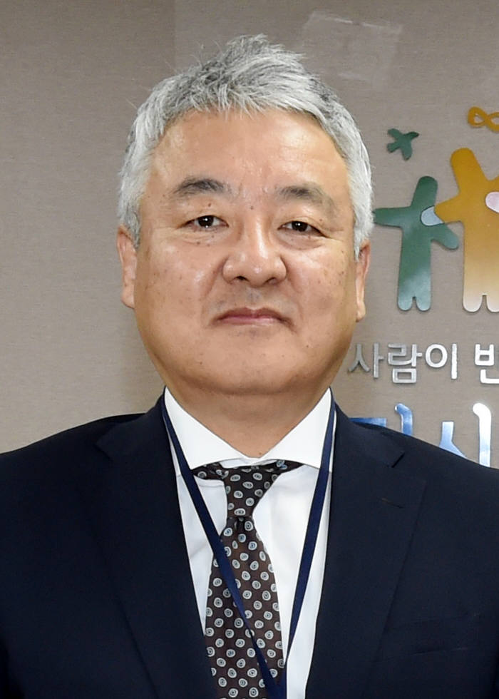 수원시, 정책홍보특보에 정세현씨 선임