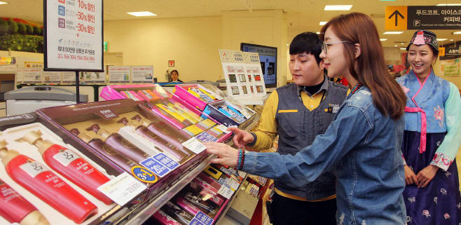 유통가 벌써 '설 선물세트' 사전예약 돌입