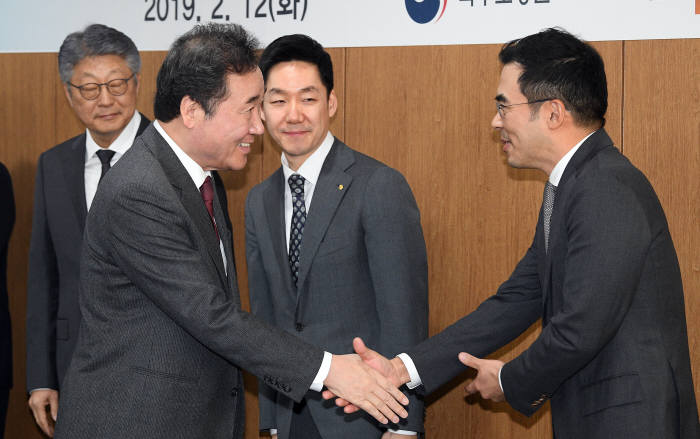 이낙연 국무총리 한국중견기업연합회 회장단 간담회