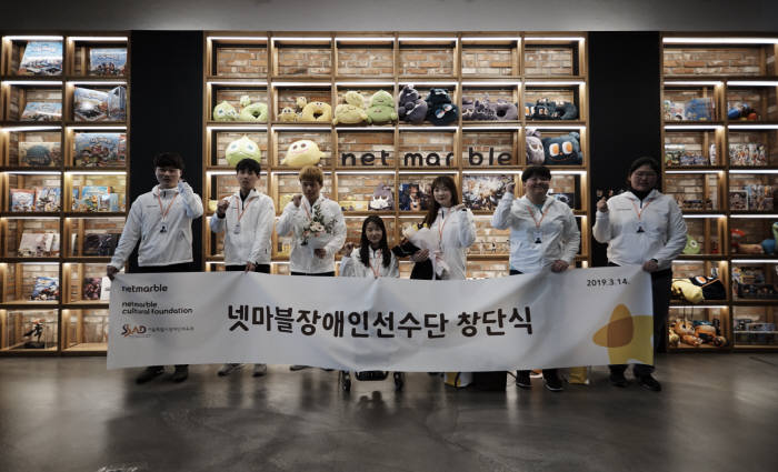 (왼쪽부터) 강이성, 이승주, 최범서, 임효신, 선진, 김보은, 한은지 선수