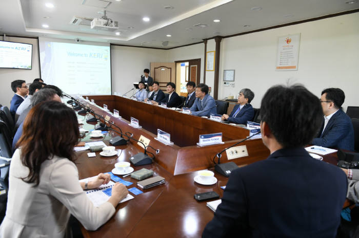 31일 한국전기연구원에서 열린 일본 전력 유관기관 및 대학 관계자 초청 간담회