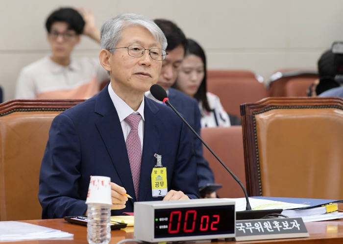 최기영 후보자 "전문연구요원 줄여서는 안 돼"