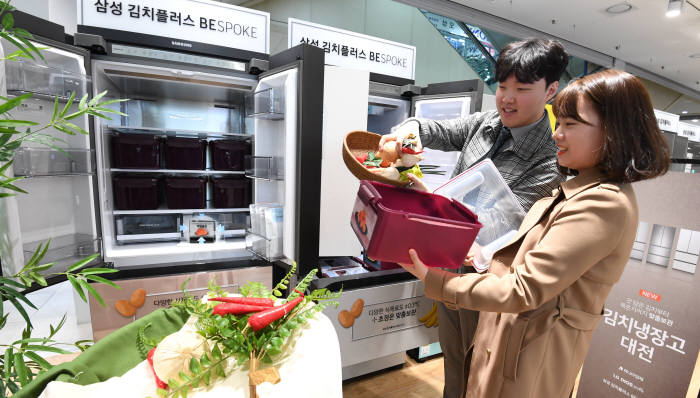 김치냉장고, '성능은 기본, 색상은 취향에 맞게' 구매