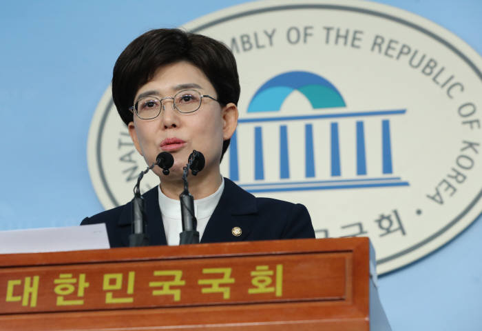 최연혜 총선 불출마 "한국당, 젊고 유능한 인재와야 총선 승리 가능"