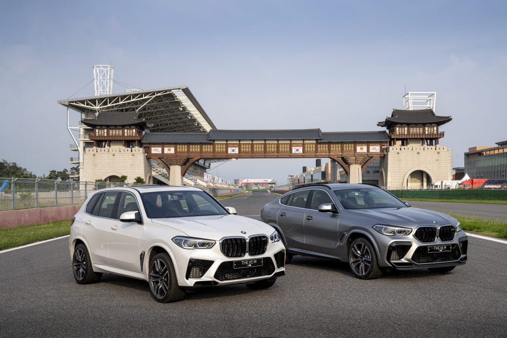 BMW 뉴 X5 M(왼쪽)과 뉴 X6 M.