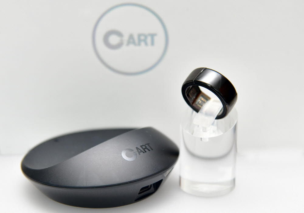 국내 헬스케어 스타트업 스카이랩스가 개발한 세계 최초 반지형 웨어러블 심장 모니터링 의료기기 카트원(CART-Ⅰ) (사진=스카이랩스)