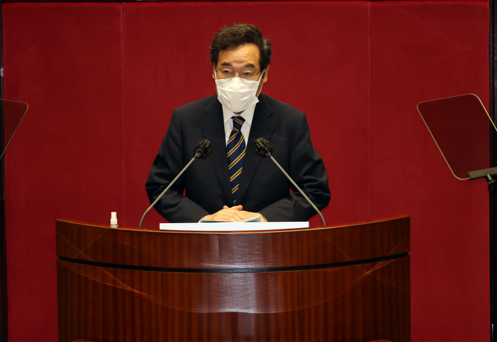 이낙연 더불어민주당 대표가 7일 오전 국회 본회의에서 교섭단체 대표연설을 하고 있다. <사진=연합뉴스>