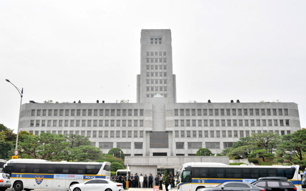 대법원 자료사진. 박지호기자 jihopress@etnews.com