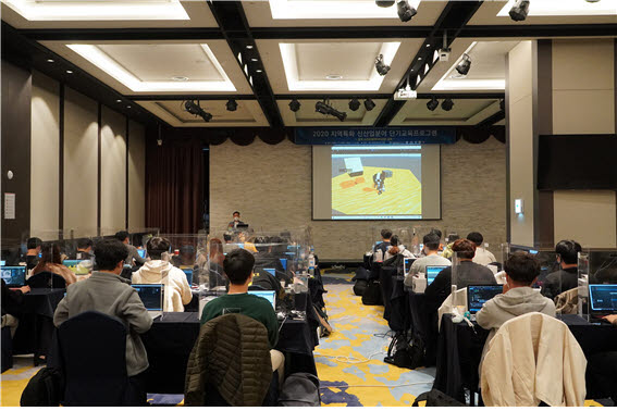 전남대 공학교육혁신센터는 호남·제주권역 공동 공학교육혁신센터와 5~6일 이틀동안 여수 라마다프라자 호텔에서 공학소프트웨어(VR코딩) 교육을 실시했다.