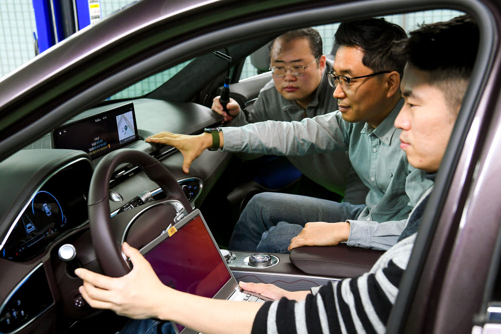 [카&테크]'車와 사람이 대화한다'...고도화된 현대차 'AI음성인식 기술'