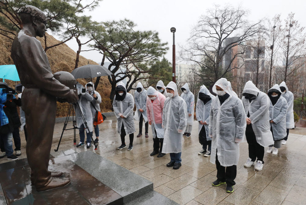 제3지대 경선 승리한 안철수 대표