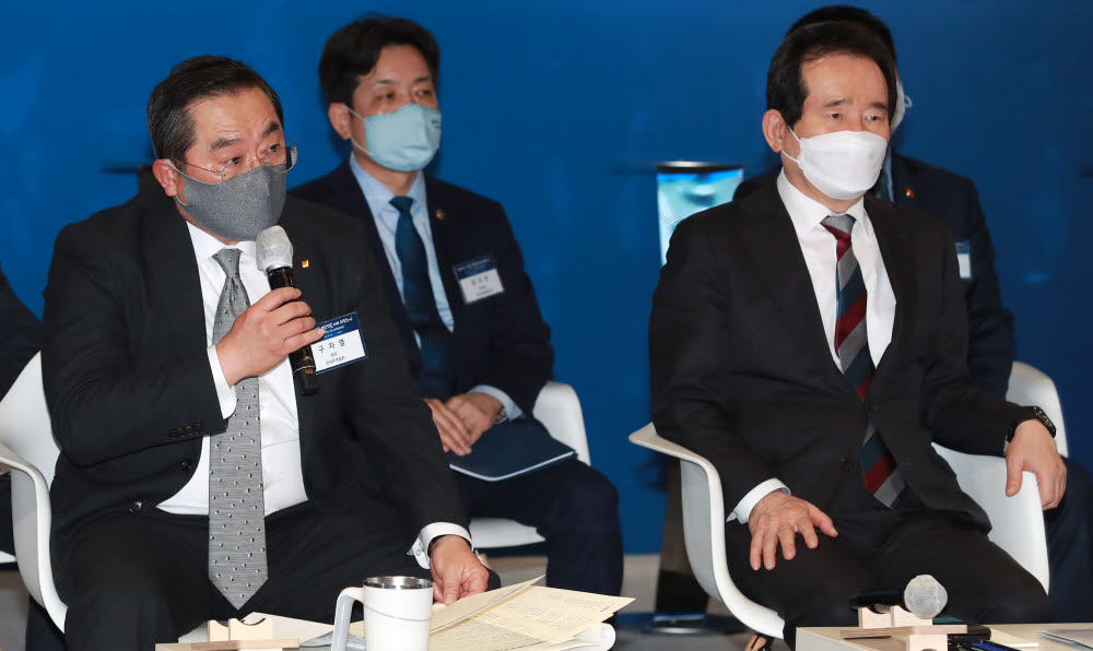 구자열 한국무역협회 회장이 인사말을 하고 있다.