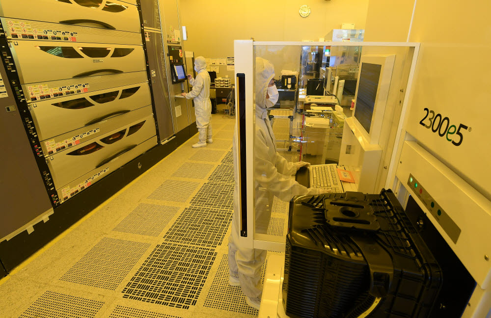 국내 최초 12인치 반도체 테스트베드 구축