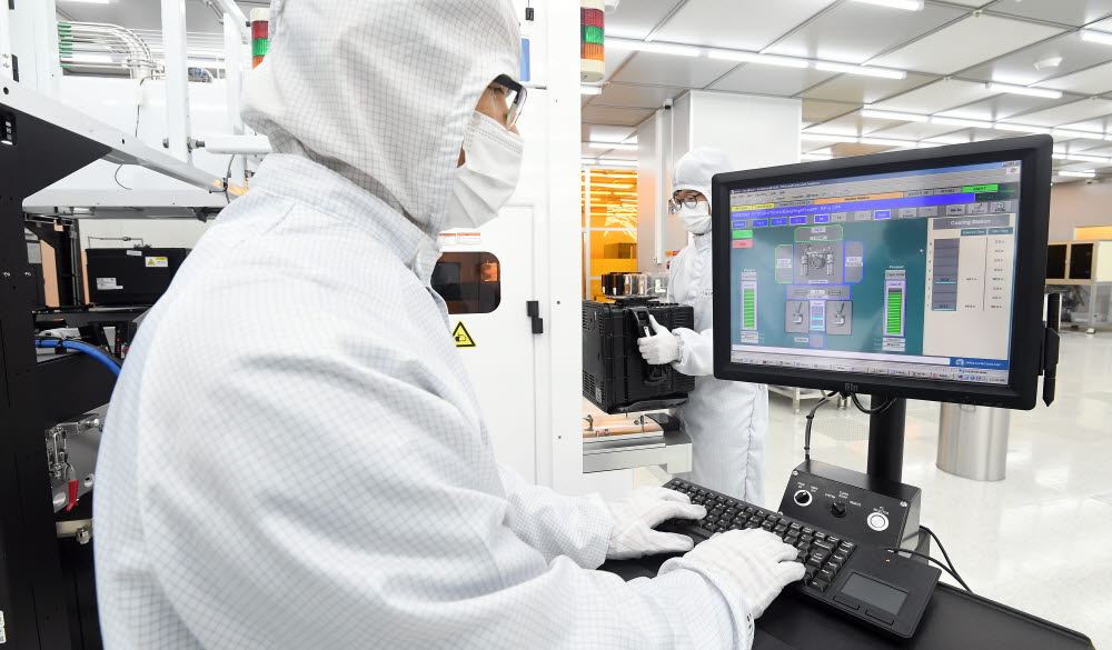 국내 최초 12인치 반도체 테스트베드 구축