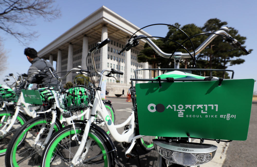 국회, 따릉이 대여소 추가 설치 "한강 들렀다 국회안에 반납하세요"