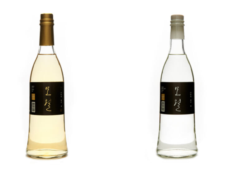 모월 탁주와 약주.