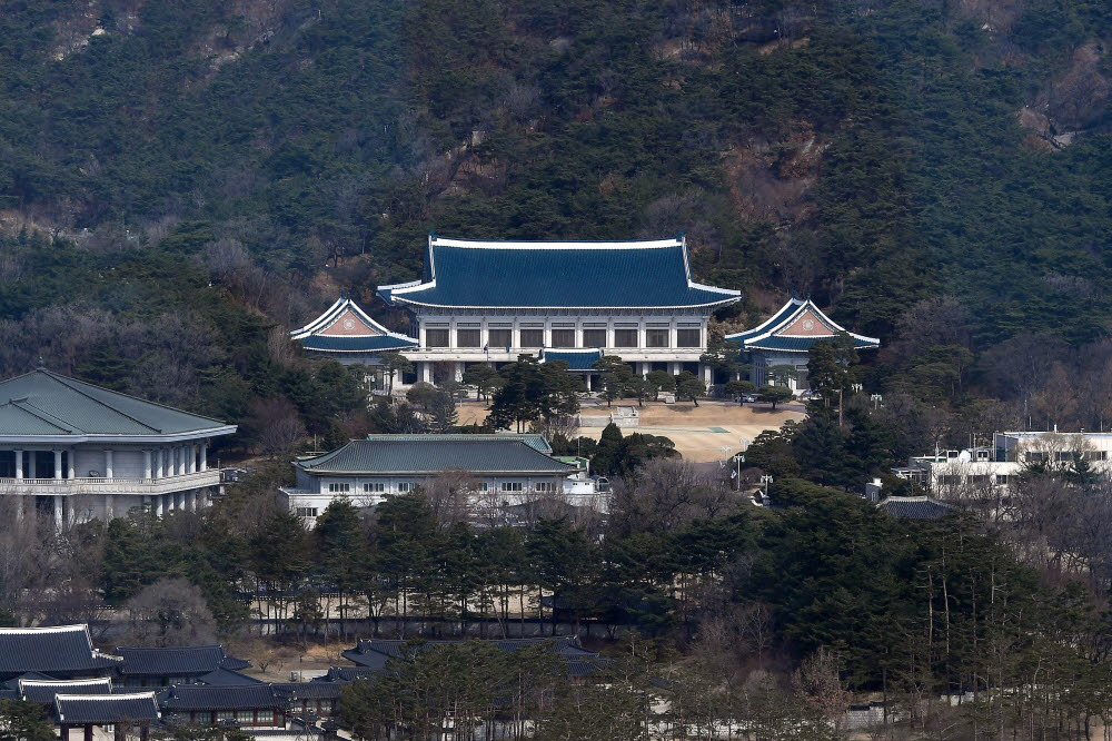 대선 여야 컨벤션 효과 경쟁, 치열한 경선 예상