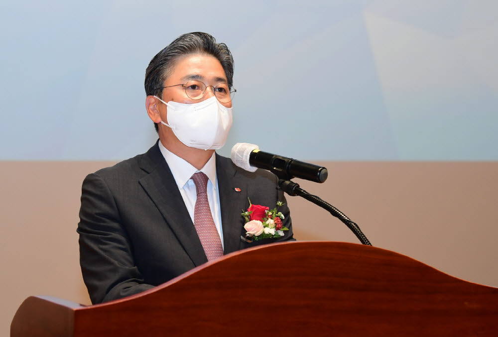 정승일 제21대 한국전력 사장이 1일 전남 나주 한전 본사에서 열린 취임식에서 취임사를 밝히고 있다.