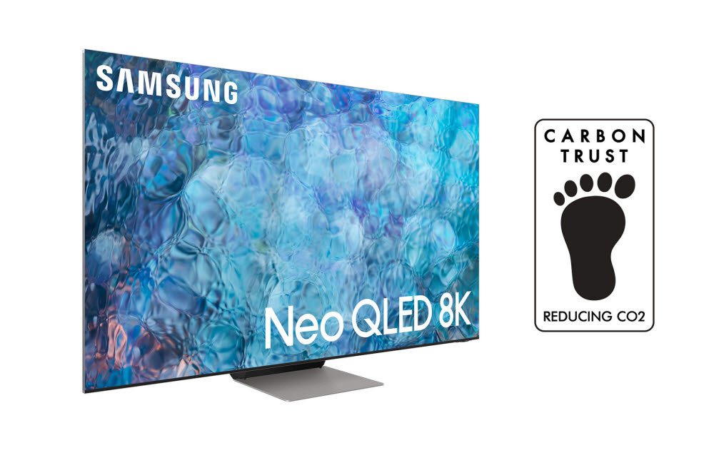 삼성 Neo QLED 8K 모델과 탄소 발자국-탄소저감인증(Reducing CO2) 인증 로고 이미지