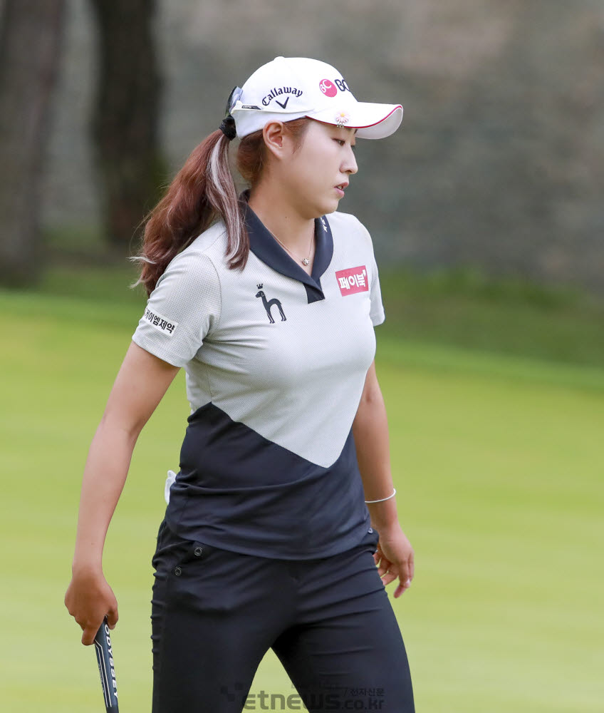 [포토]김우정, 아쉬운 버디에요