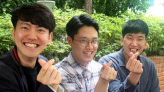 (왼쪽부터)고성진 PD, 박찬호 배우, 이웅희 디렉터