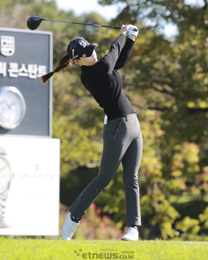 [포토]최이진, 아름답게 날리는 티샷